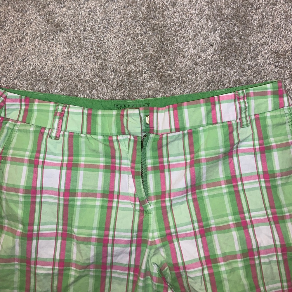 NY & Company Manhattan Plaid Chino shorts size 12 - Picture 7 of 12